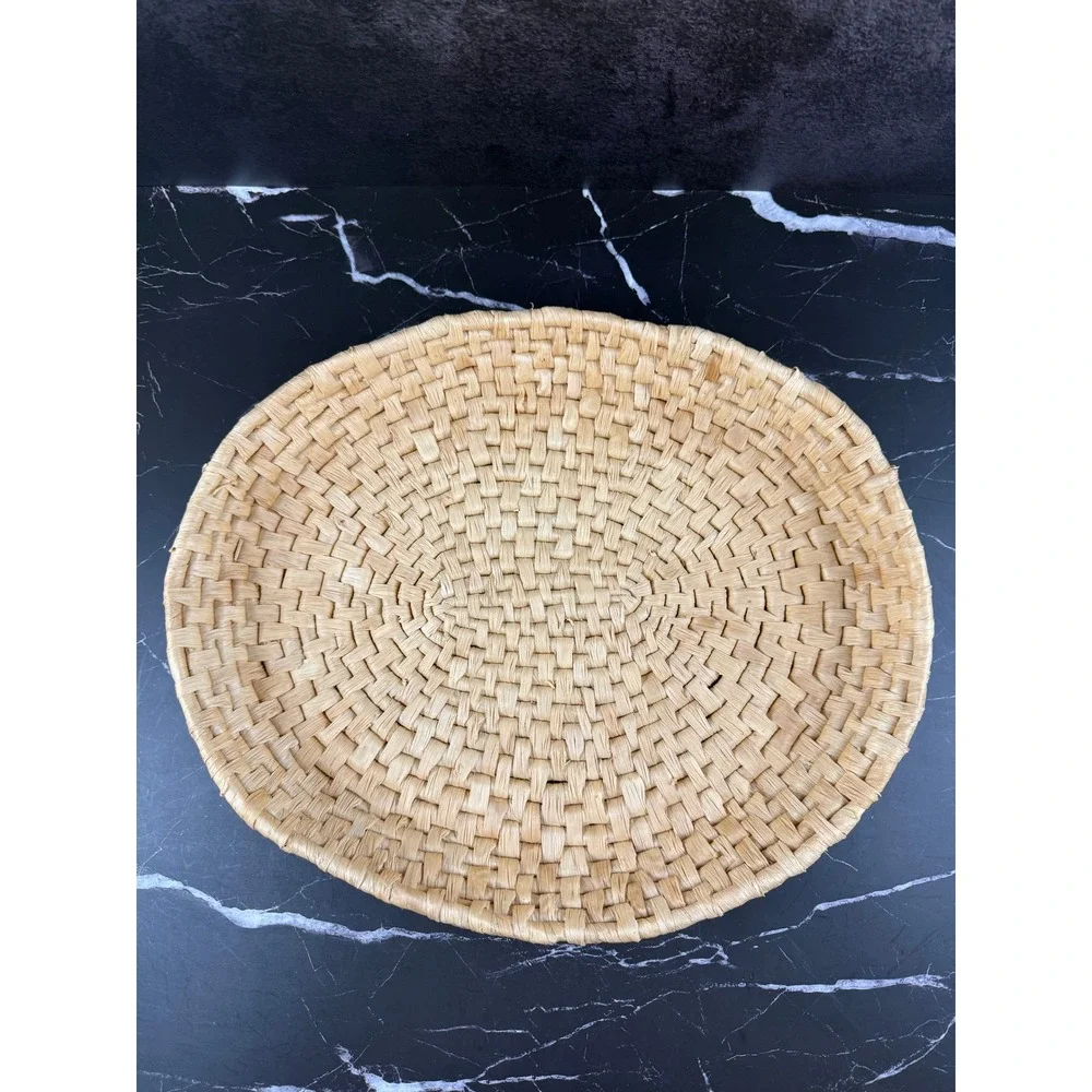 VTG Hand Woven Sea Grass Wicker Rattan Oval Tray 13 1/2in X 15 1/2in